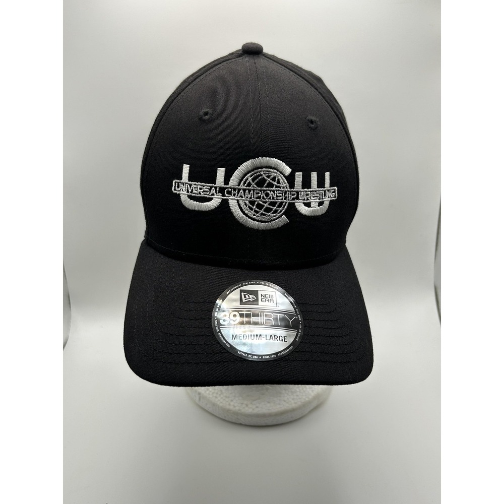 Universal Championship Wrestling Hat Cap Fitted Mens Large‎ 39THIRTY New Era